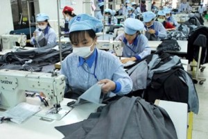 Quy định từ năm 2015 về mức chi trang phục cho người lao động