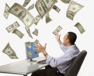 Có khống chế mức trả lương cho nhân viên làm ngoài giờ không?