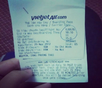 Quy định mới: Chi phí vé máy bay mua bằng thẻ ATM, hoặc mua trực tuyến được tính thuế như thế nào? - the len may bay vietjet