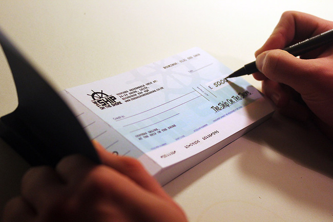 Hóa đơn lẻ do cơ quan thuế cấp có phải thanh toán qua ngân hàng không